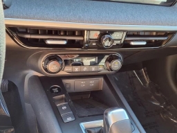 Nissan Kicks SV FWD 2026