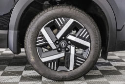 Nissan Kicks SV FWD 2026