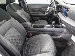 Nissan Kicks SV FWD 2026