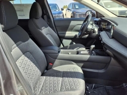 Nissan Kicks SV FWD 2026