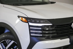 Nissan Kicks SV FWD 2026