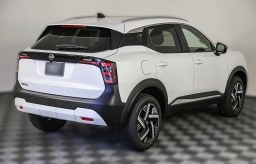 Nissan Kicks SV FWD 2026