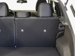 Nissan Kicks SV FWD 2026