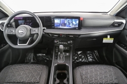 Nissan Kicks SV FWD 2026