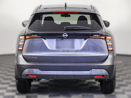 Nissan Kicks SV FWD 2026