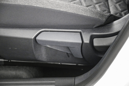 Nissan Kicks SV FWD 2026