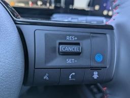 Nissan Kicks SR FWD 2026