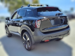 Nissan Kicks SR FWD 2026