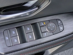 Nissan Kicks SR FWD 2026