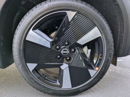 Nissan Kicks SR FWD 2026