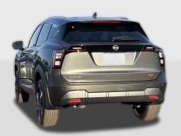 Nissan Kicks SR FWD 2026