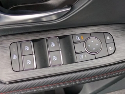 Nissan Kicks SR AWD 2026