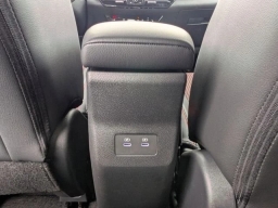 Nissan Kicks SR AWD 2026