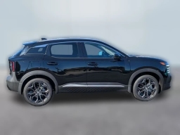 Nissan Kicks SR AWD 2025