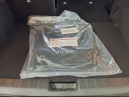 Nissan Kicks SR AWD 2026