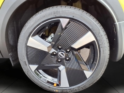 Nissan Kicks SR AWD 2026