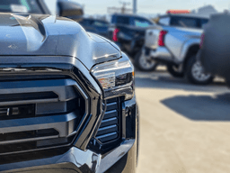 Toyota Tacoma 2WD SR5 Double Cab 5' Bed AT (Natl) 2026