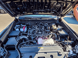 Toyota Tacoma 2WD SR5 Double Cab 5' Bed AT (Natl) 2026