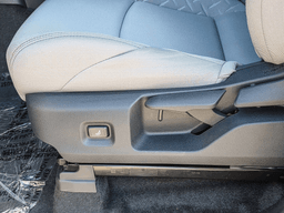 Toyota Tacoma 2WD SR5 Double Cab 5' Bed AT (Natl) 2026