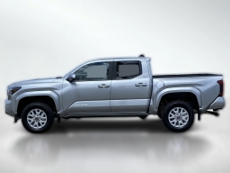 Toyota Tacoma 2WD SR5 Double Cab 5' Bed AT (Natl) 2026