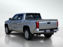 Toyota Tacoma 2WD SR5 Double Cab 5' Bed AT (Natl) 2026
