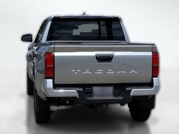 Toyota Tacoma 2WD SR5 Double Cab 5' Bed AT (Natl) 2026