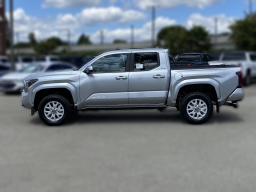 Toyota Tacoma 2WD SR5 Double Cab 5' Bed AT (Natl) 2026