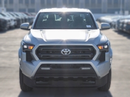 Toyota Tacoma 2WD SR5 Double Cab 5' Bed AT (Natl) 2026