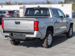 Toyota Tacoma 2WD SR5 Double Cab 5' Bed AT (Natl) 2026