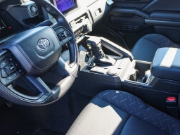 Toyota Tacoma 2WD SR5 Double Cab 5' Bed AT (Natl) 2026