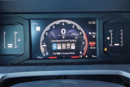 Toyota Tacoma 2WD SR5 Double Cab 5' Bed AT (Natl) 2026