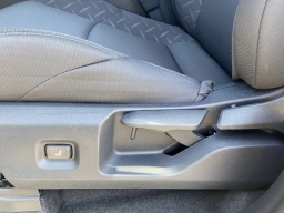 Toyota Tacoma 2WD SR5 Double Cab 6' Bed AT (Natl) 2026