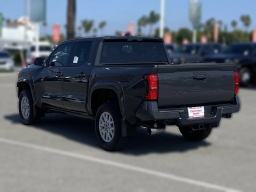 Toyota Tacoma 2WD SR5 Double Cab 6' Bed AT (Natl) 2026