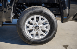 Toyota Tacoma 2WD SR5 Double Cab 5' Bed AT (Natl) 2026