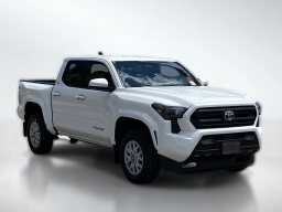 Toyota Tacoma 2WD SR5 Double Cab 5' Bed AT (Natl) 2026