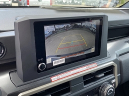 Toyota Tacoma 2WD SR5 Double Cab 5' Bed AT (Natl) 2026