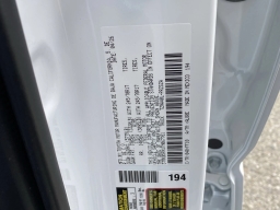 Toyota Tacoma 2WD SR5 Double Cab 5' Bed AT (Natl) 2026