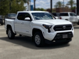 Toyota Tacoma 2WD SR5 Double Cab 5' Bed AT (Natl) 2026