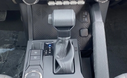 Toyota Tacoma 2WD SR5 Double Cab 5' Bed AT (Natl) 2026