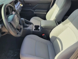 Toyota Tacoma 2WD SR5 Double Cab 6' Bed AT (Natl) 2026