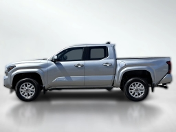 Toyota Tacoma 2WD SR5 Double Cab 5' Bed AT (Natl) 2026