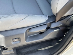 Toyota Tacoma 2WD SR5 Double Cab 5' Bed AT (Natl) 2026