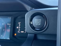 Toyota Tacoma 2WD SR5 Double Cab 5' Bed AT (Natl) 2026