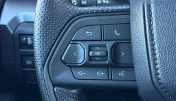 Toyota Tacoma 2WD SR5 Double Cab 5' Bed AT (Natl) 2026