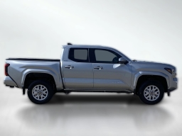 Toyota Tacoma 2WD SR5 Double Cab 6' Bed AT (Natl) 2026