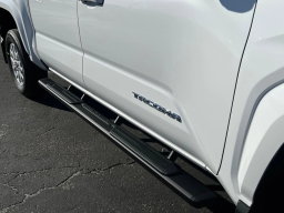 Toyota Tacoma 2WD SR5 Double Cab 6' Bed AT (Natl) 2026