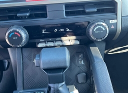 Toyota Tacoma 2WD SR5 Double Cab 6' Bed AT (Natl) 2026