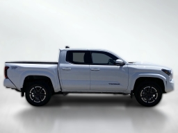 Toyota Tacoma 2WD TRD Sport Double Cab 5' Bed AT (Natl) 2026