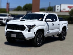 Toyota Tacoma 2WD TRD Sport Double Cab 5' Bed AT (Natl) 2026