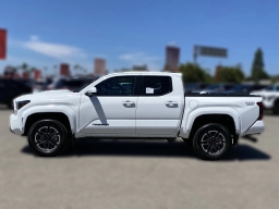 Toyota Tacoma 2WD TRD Sport Double Cab 5' Bed AT (Natl) 2026